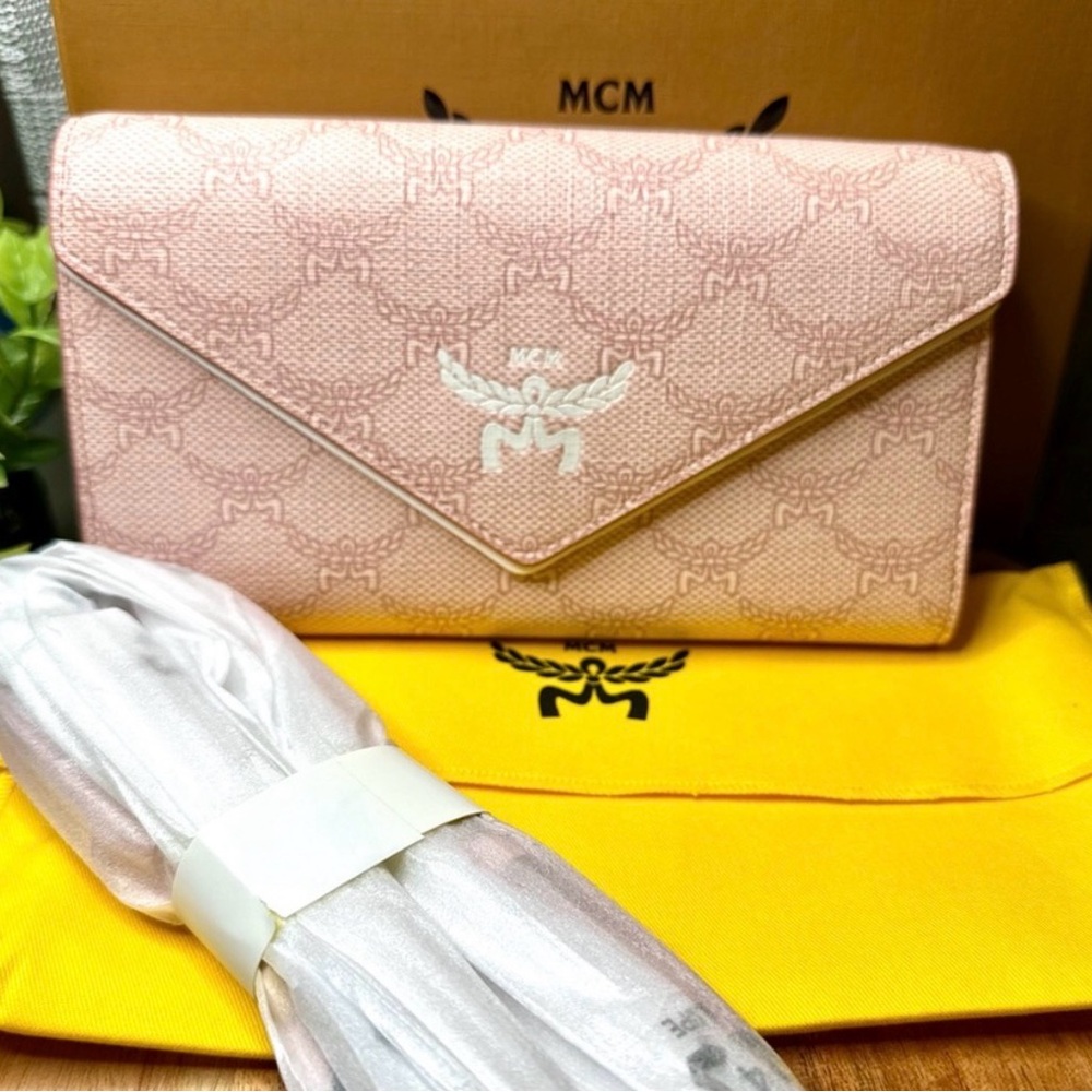 MCM Lauretos Monogram Himmel Crossbody Clutch Silver Pink Full Inclusion NWT